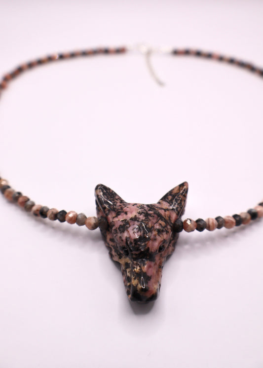 Lupéris en Rhodonite